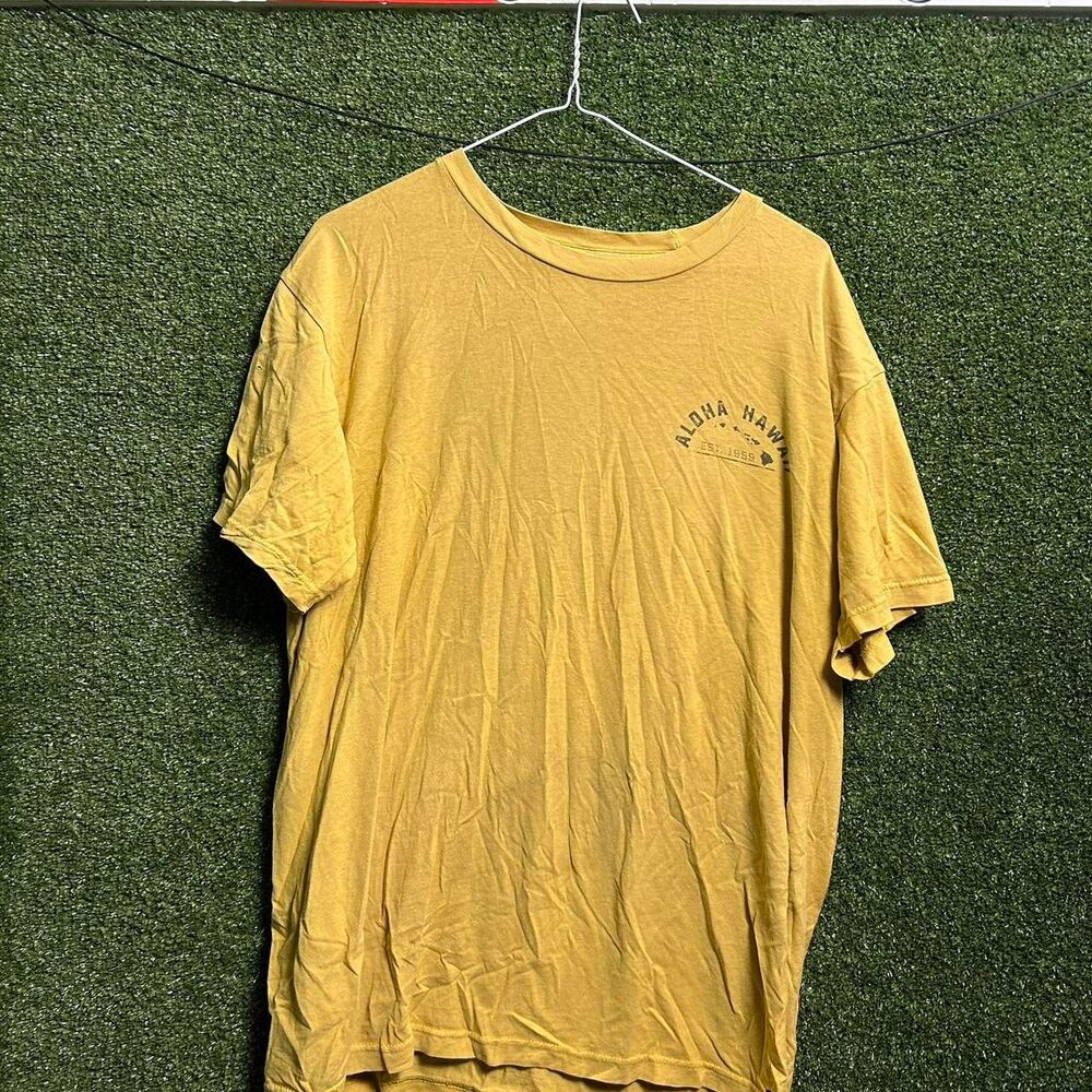 Hale-hawaii Men's Yellow T-shirt